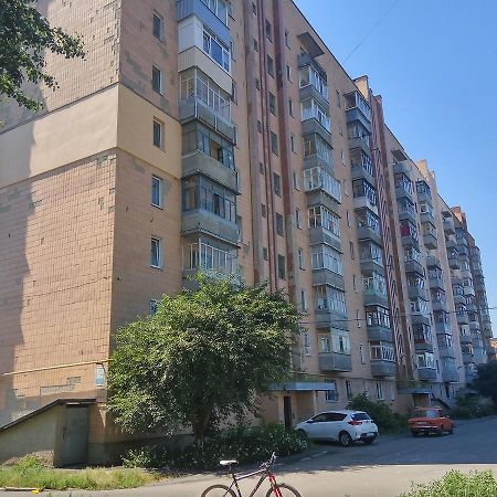 Scandinavian Poltava Apartments With 2 Rooms, 3 Beds 1 Sofa Exteriör bild