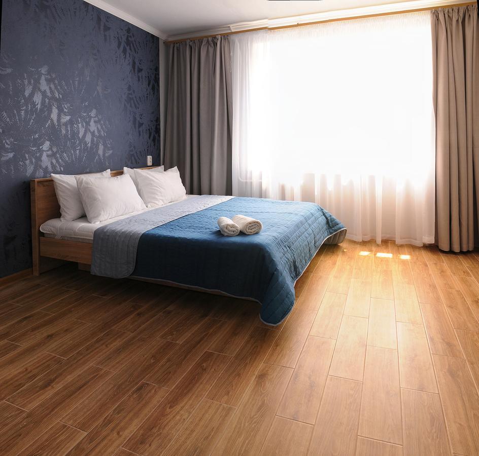 Scandinavian Poltava Apartments With 2 Rooms, 3 Beds 1 Sofa Exteriör bild